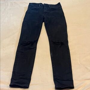 American Eagle Outfitters Black Distressed high rise  Jeggings